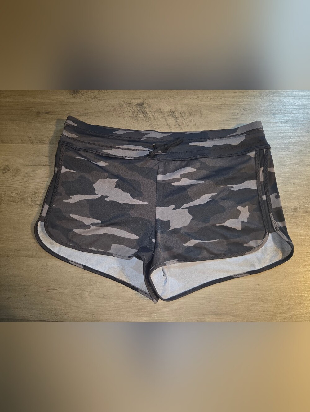 Athleta Black & Gray Camo Bandeau-Style Athletic Shorts